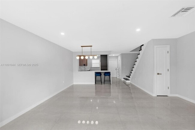 Building Photo - 8443 SW 137th Ave