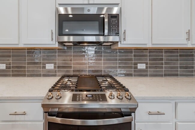 Building Photo - 5302 Mulberry Grove Ln