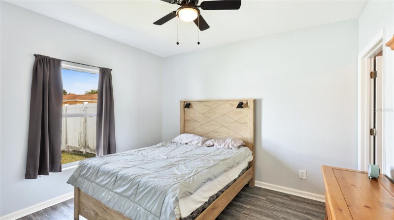 Building Photo - 2344 28th Ave E