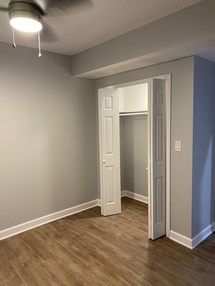 Building Photo - 2742 S Millard Ave