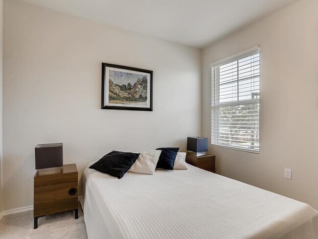 Building Photo - 10400 Abana Way