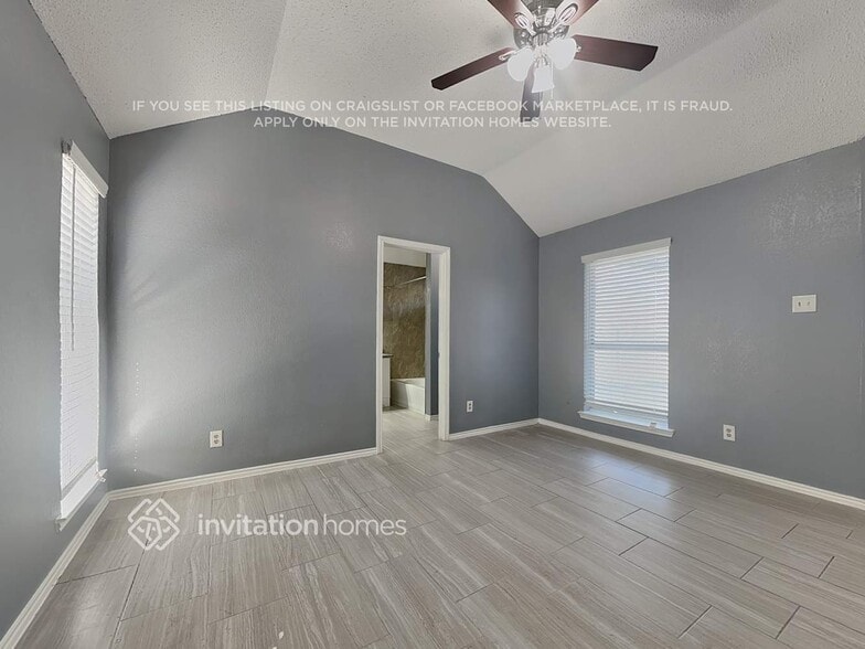 Building Photo - 1936 Ashley Dr