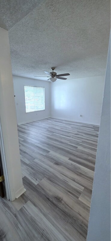 Building Photo - 758 W Rosewood Ln