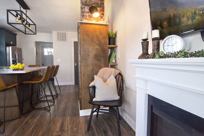 Building Photo - 1419 Fairview Ave