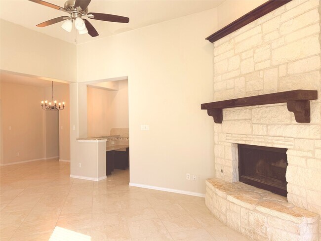 Building Photo - 29015 Davenport Dr