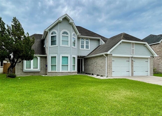 Primary Photo - 709 Regency Ct