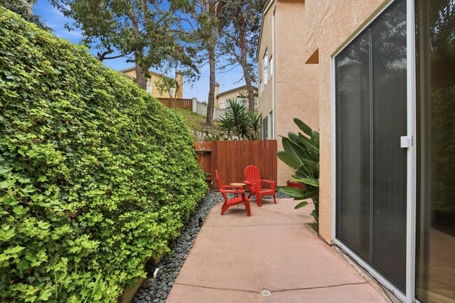 Building Photo - 3 Bd, 2/5 Ba Scripps Ranch Home with 1 Car Garage and A/C