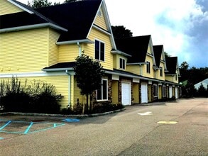 Building Photo - 24 Creek Rd