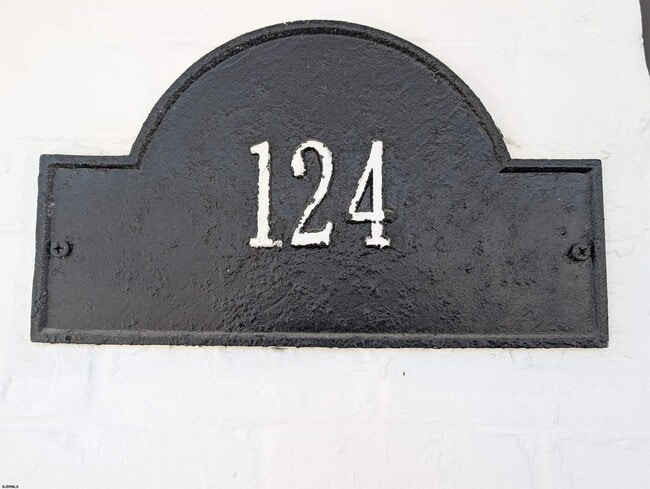Building Photo - 124 N Delaware Ave