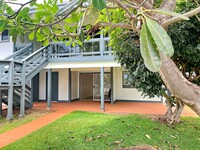 Building Photo - Spacious 1-Bedroom Ground Floor Unit in So...