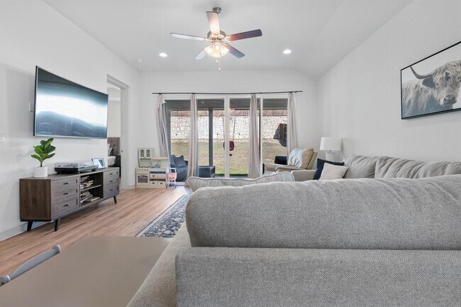 Building Photo - 620 Peace Pipe Way