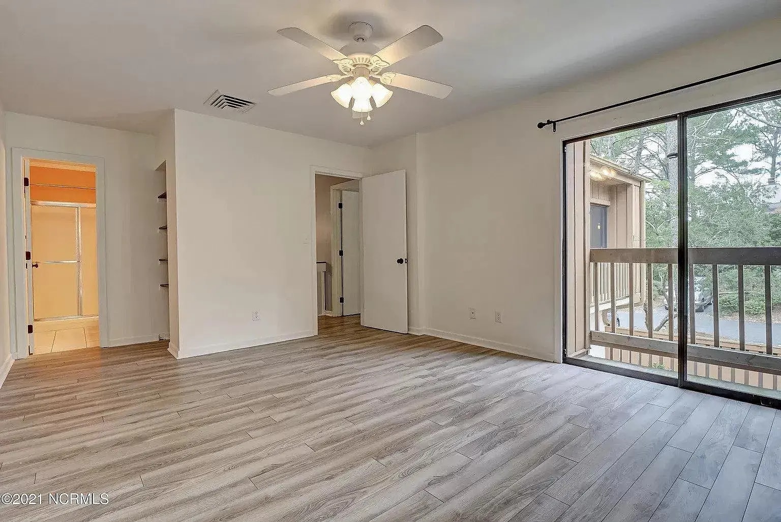 Building Photo - 1029 Birch Creek Dr