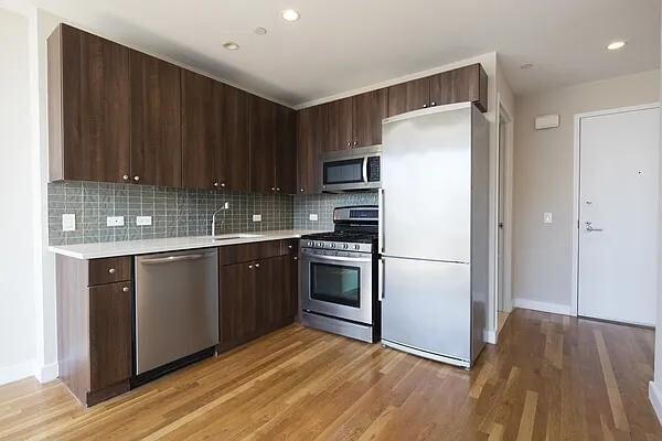 Building Photo - 303 Tenth Avenue