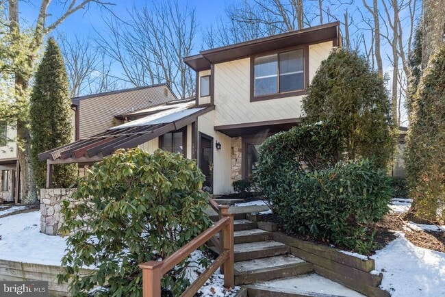 Building Photo - 1210 Thackery Ct