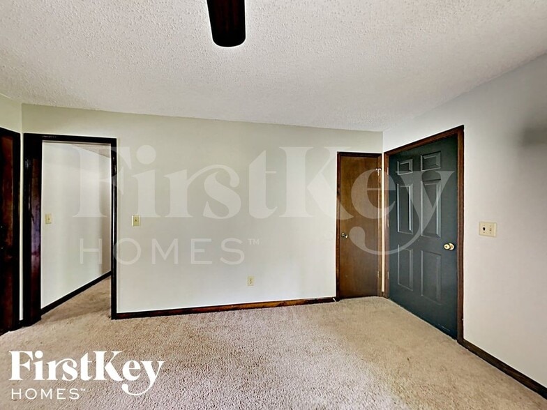 Building Photo - 4477 Sardis Dr