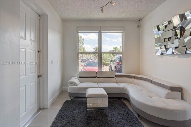 Building Photo - 8535 SW 152nd Ave