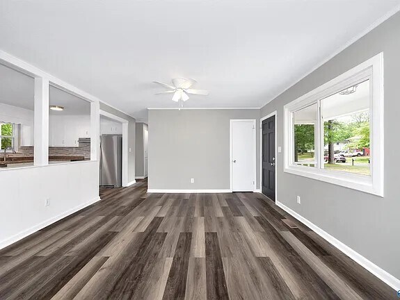 Building Photo - 3410 Freda Ln NW
