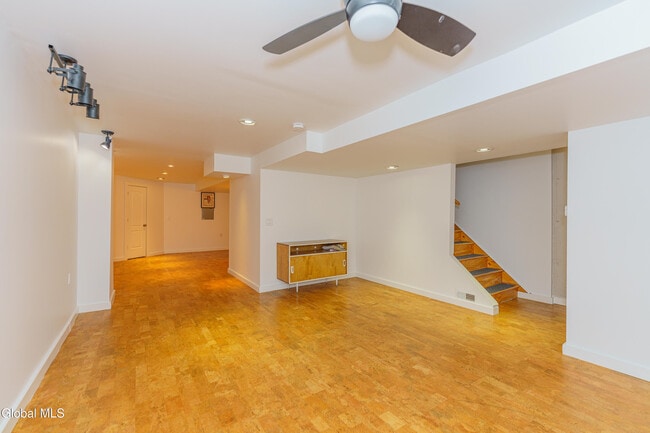 Building Photo - 80 Vanderbilt Ave