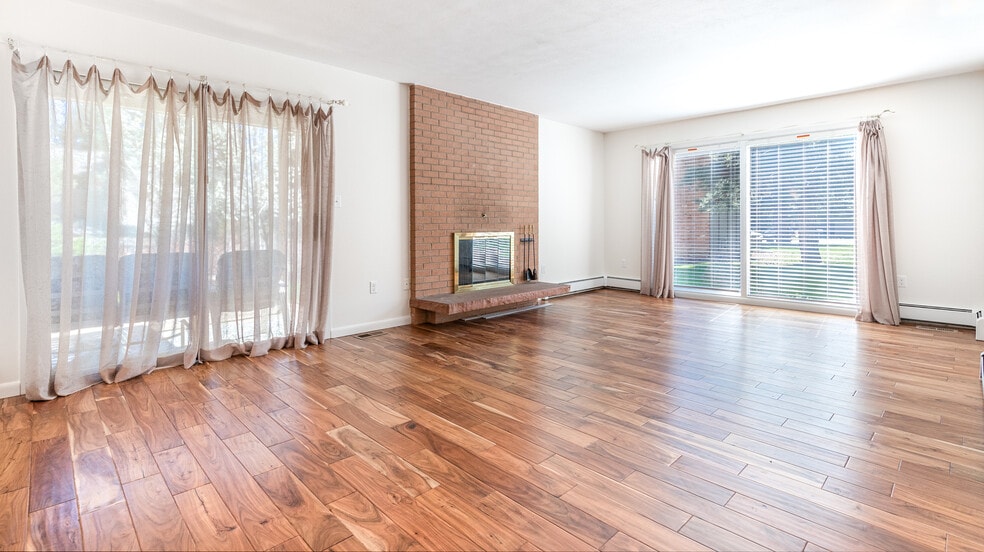 Building Photo - 565 Jack Pine Ct