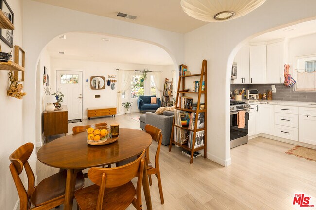 Building Photo - 4540 Catalpa St