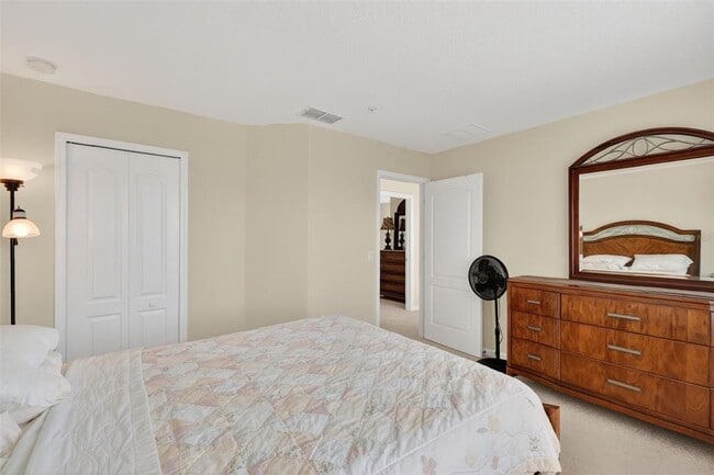 Building Photo - 1323 Priory Cir