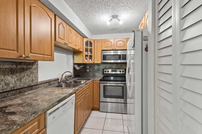 Building Photo - 2075 SW 122nd Ave