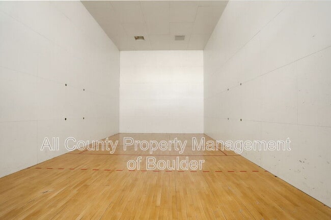 Building Photo - 2865 Sundown Ln