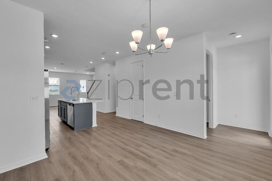 Building Photo - 17514 Northlake Grv Dr