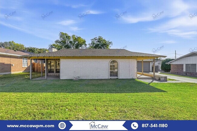 Building Photo - 1736 Brown Trail