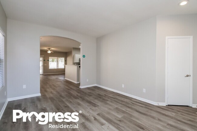 Building Photo - 763 N Surfside Dr