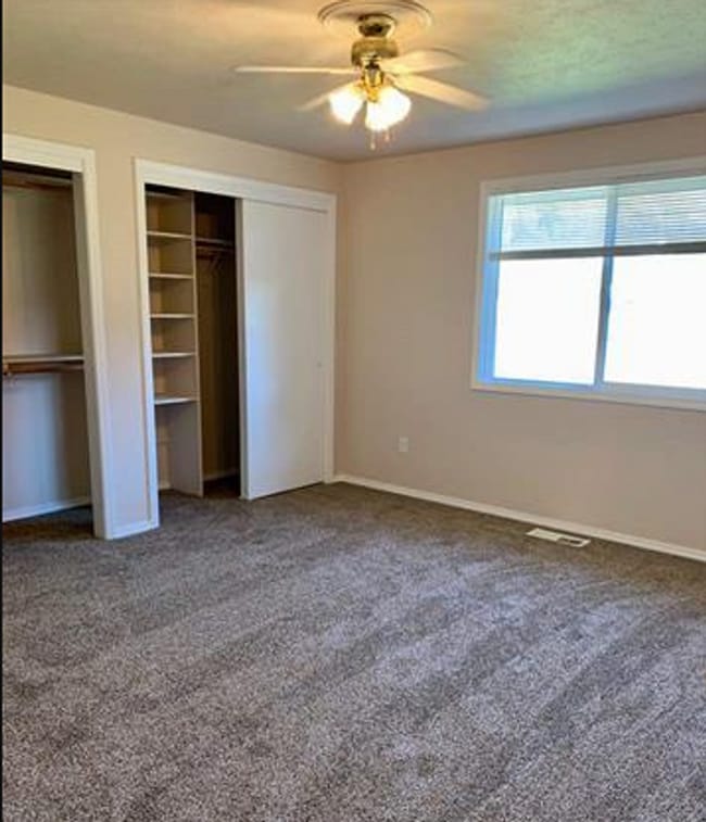 Building Photo - Great Single Family Home In Quiet Neighbor...