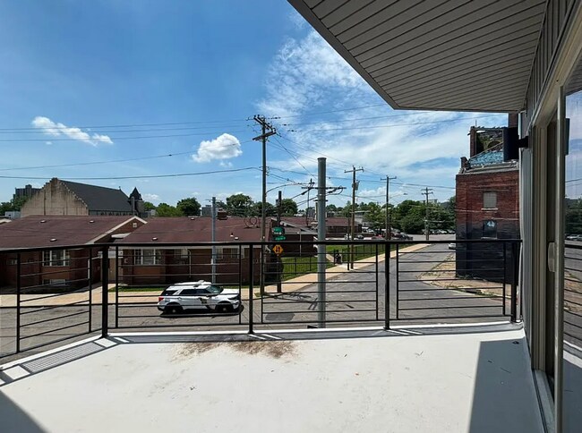 Building Photo - 675 N 41st St