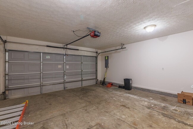 Building Photo - 5001 Middlesex Dr