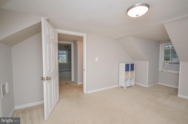 Building Photo - 218 Frederick Ave