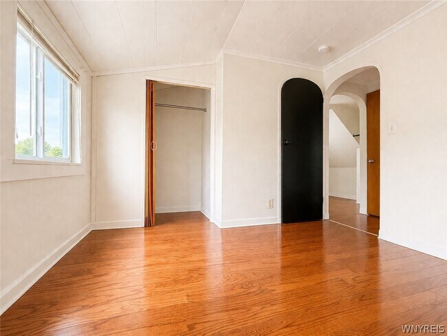 Building Photo - 3225 Belden Pl