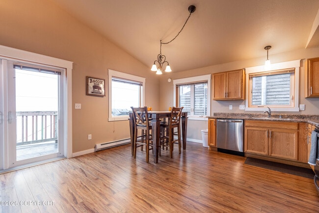 Building Photo - 1254-1256-1256 Water St