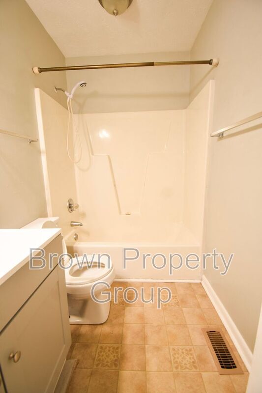 Building Photo - 6817 Sugarbin Ln