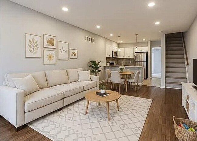 Primary Photo - 2605 Manton St