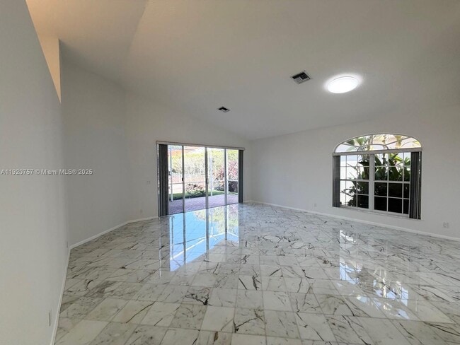 Building Photo - 3951 Redondo Ct