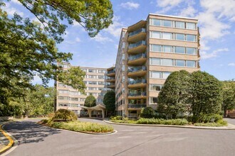 Building Photo - 4101 Cathedral Ave NW