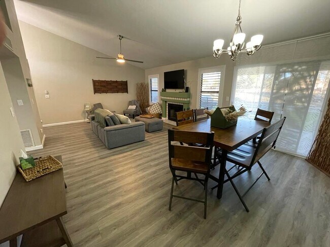 Main living room - 19407 N 73rd Ln