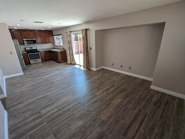Building Photo - 4917 Hostetler Ave