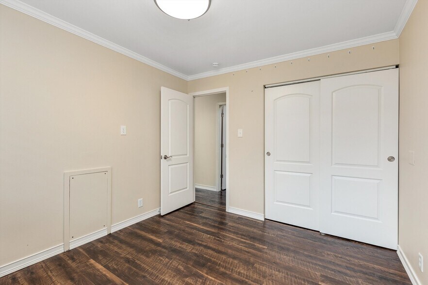 Building Photo - 31810 Briar Ln