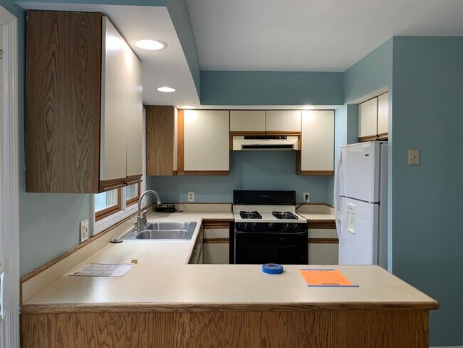 Building Photo - Great Home in South Broad Ripple!
