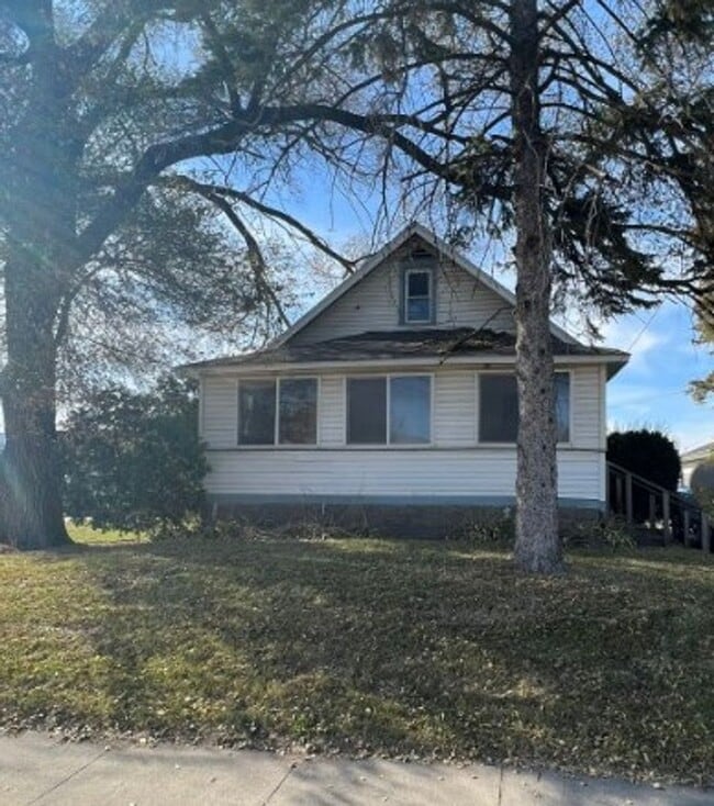 Building Photo - 2-Bed, 1-Bath House for Rent!