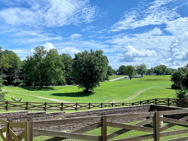 Golf Course View - 152 Allison Way
