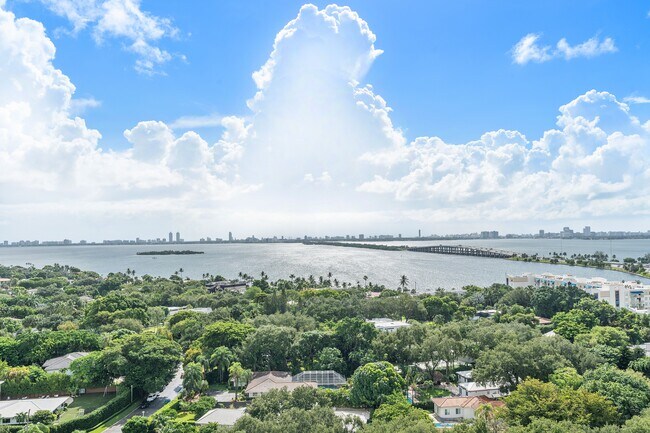 Building Photo - 4250 Biscayne Blvd