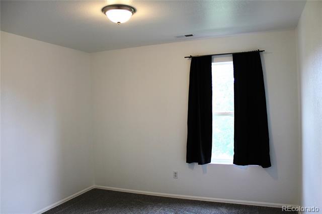 Building Photo - 367 Kitfield View