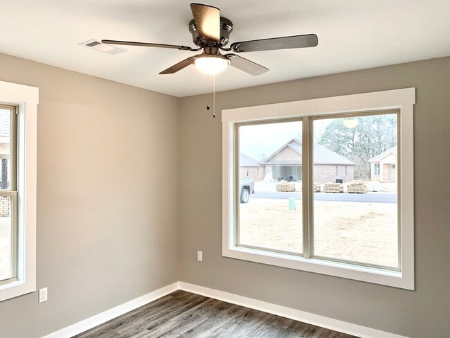 Building Photo - Modern 3-BR/2-BA Home Near ASU