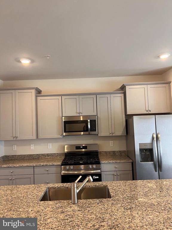 Building Photo - 13931 Anderson Gdn Rd